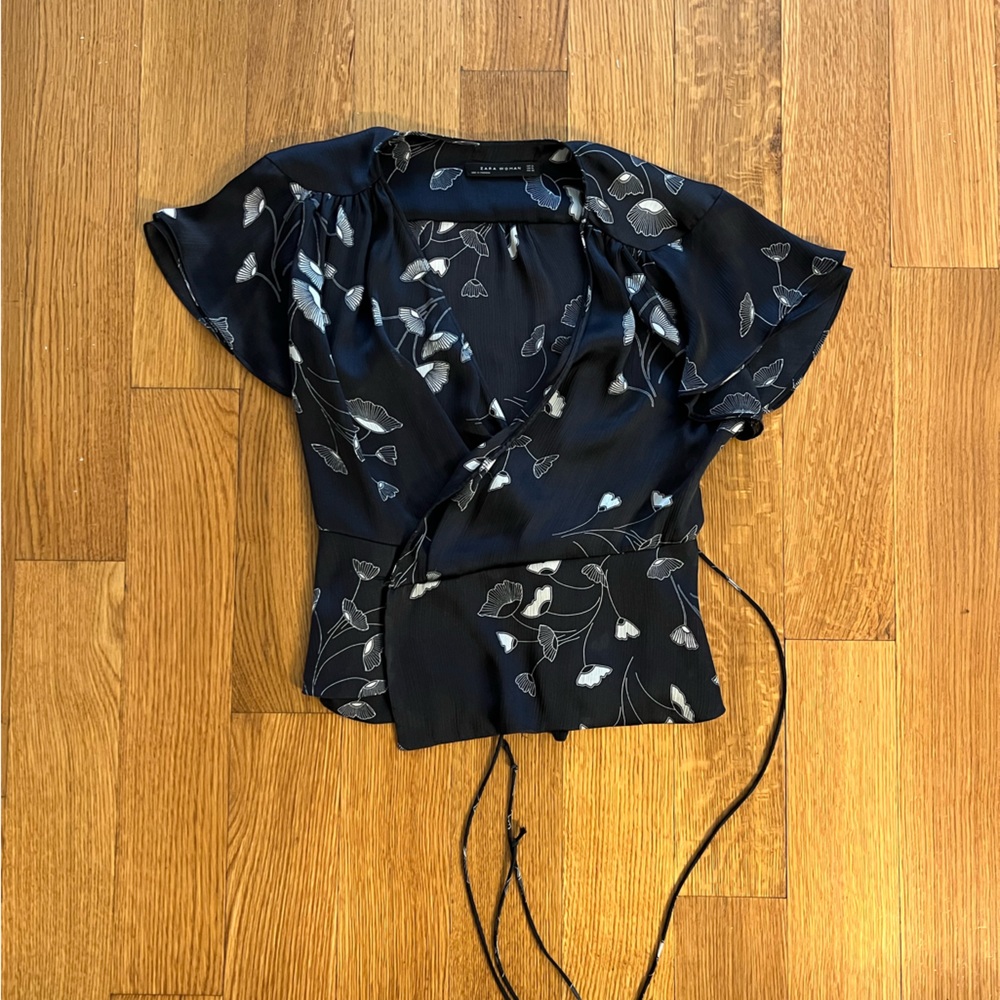 ZARA FLORAL WRAP SHIRT